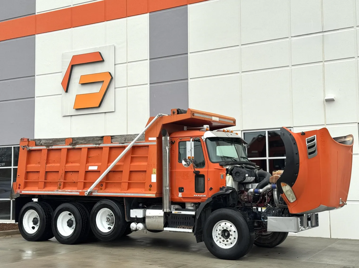 
								2016 MACK Granite GU813 full									