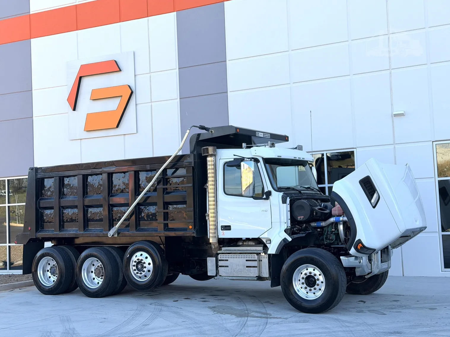 
								2022 VOLVO VHD84F200 full									