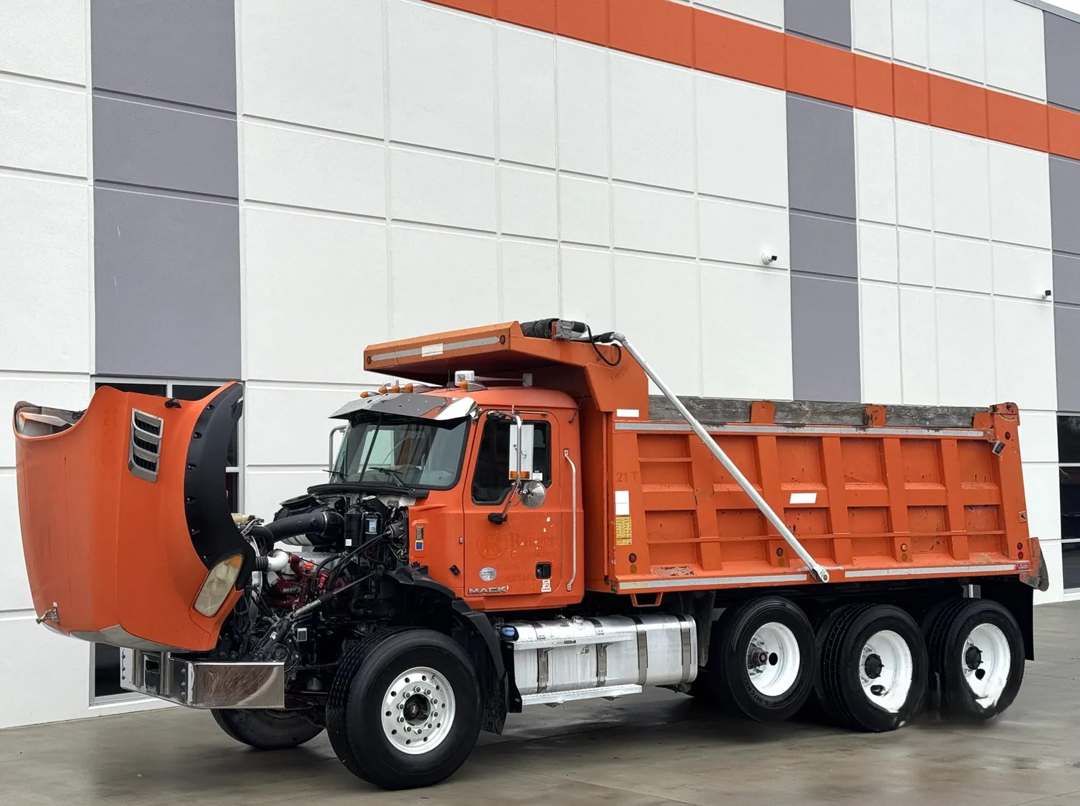 
								2016 MACK Granite GU813 full									