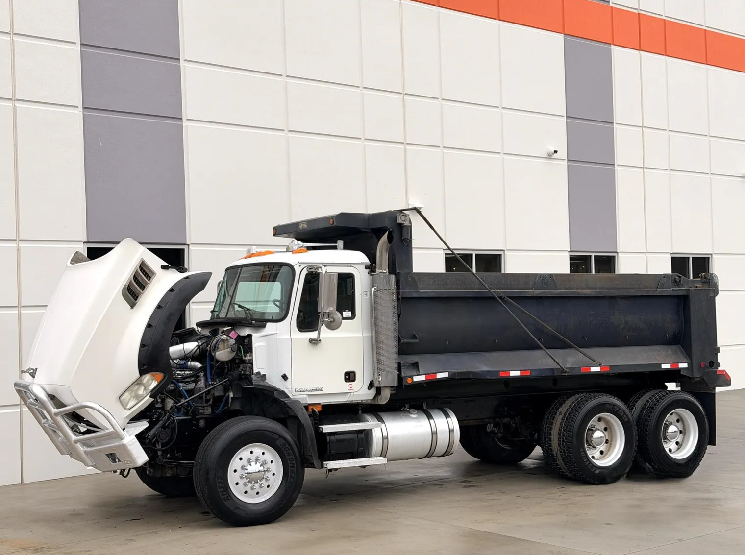 
								2006 MACK Granite CT713 full									