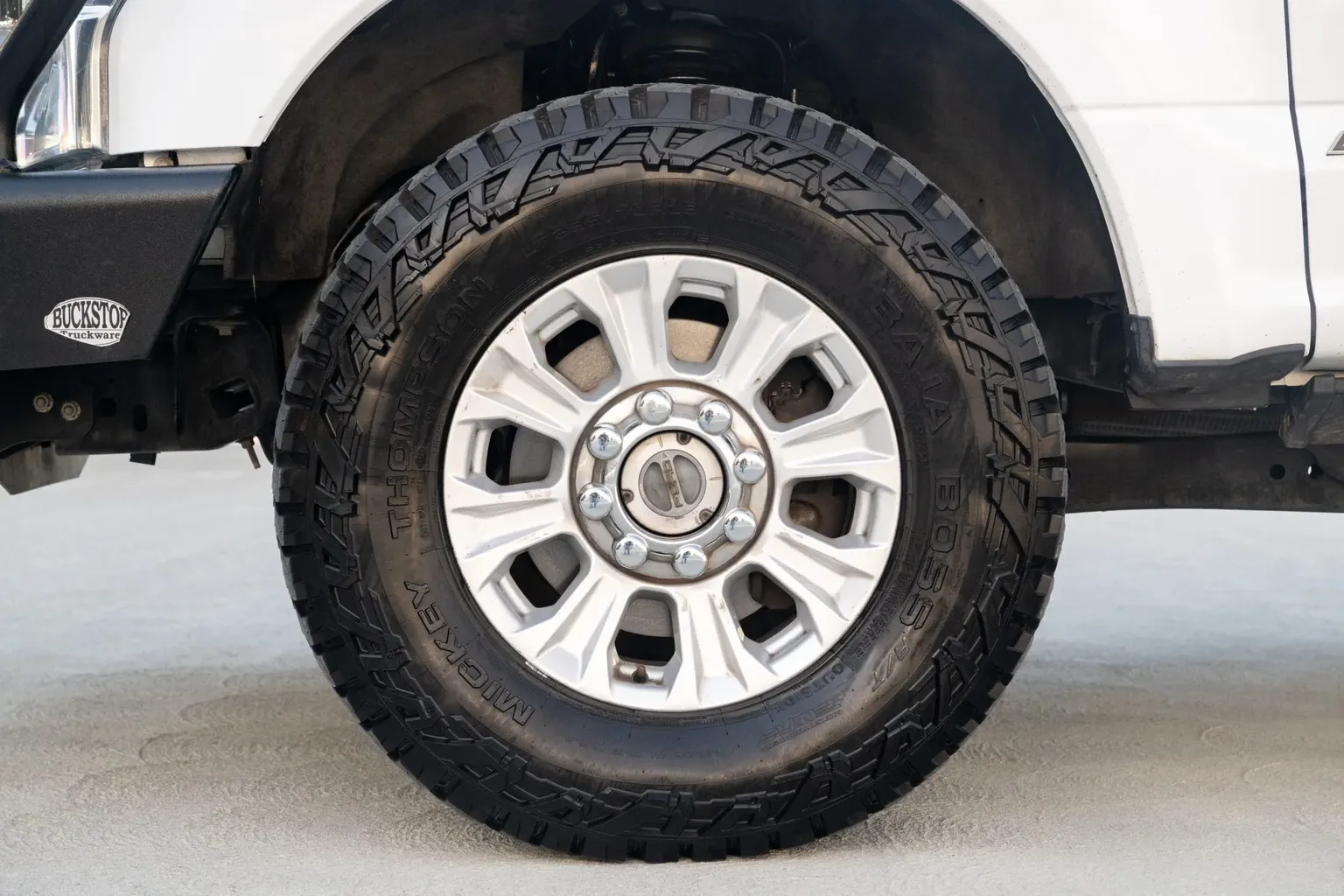 
								2020 Ford F-250 Super Duty full									