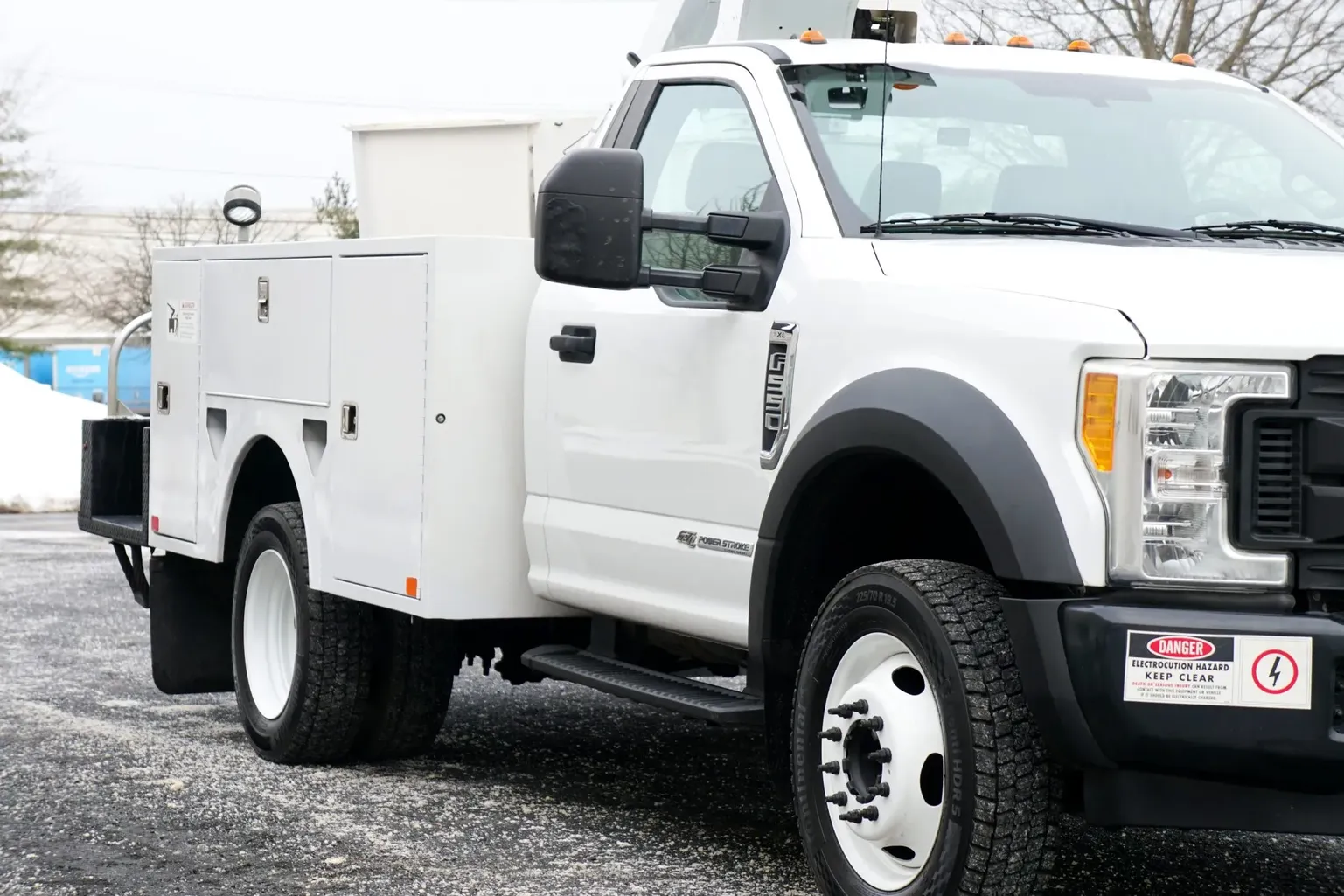 
								2017 Ford F-550 Super Duty XL full									