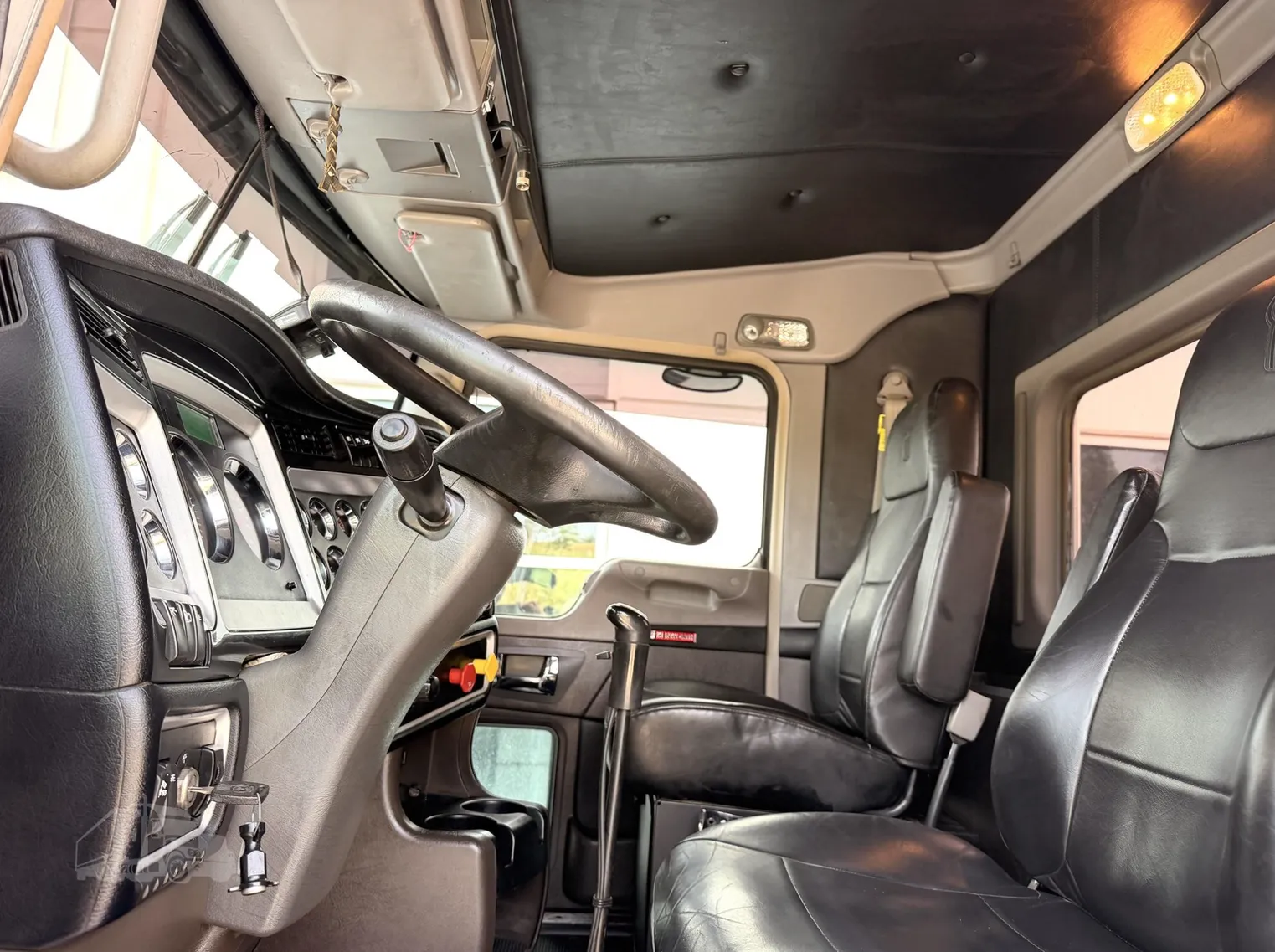 
								2019 KENWORTH W900 full									