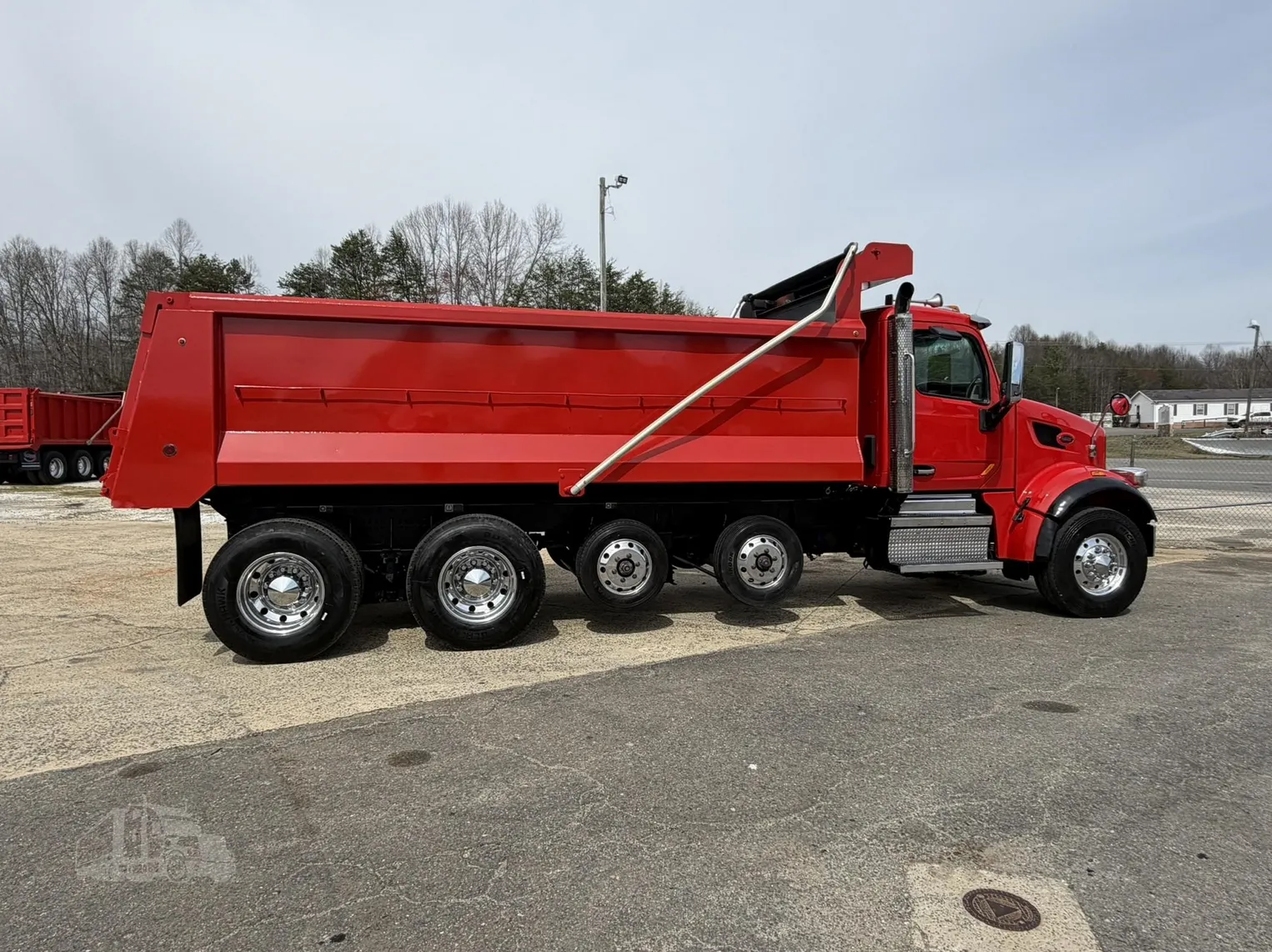 
								2022 PETERBILT 567 full									