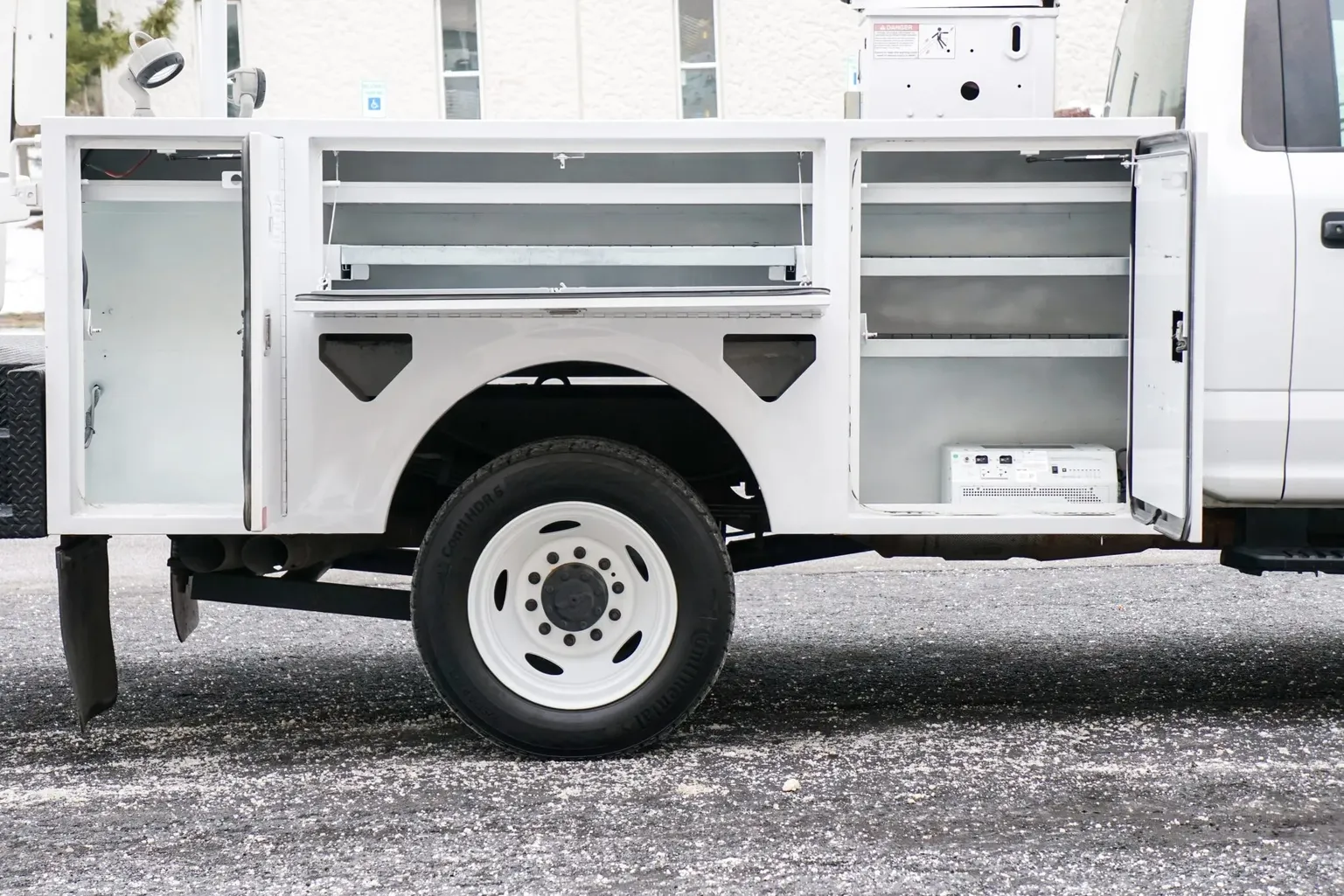 
								2017 Ford F-550 Super Duty XL full									