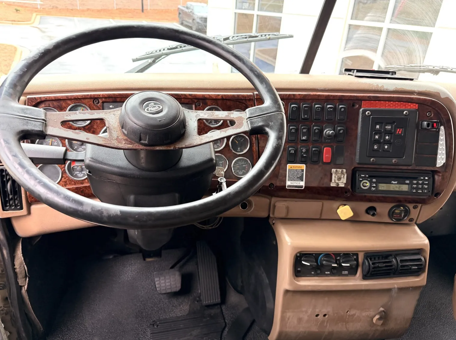 
								2006 MACK Granite CT713 full									
