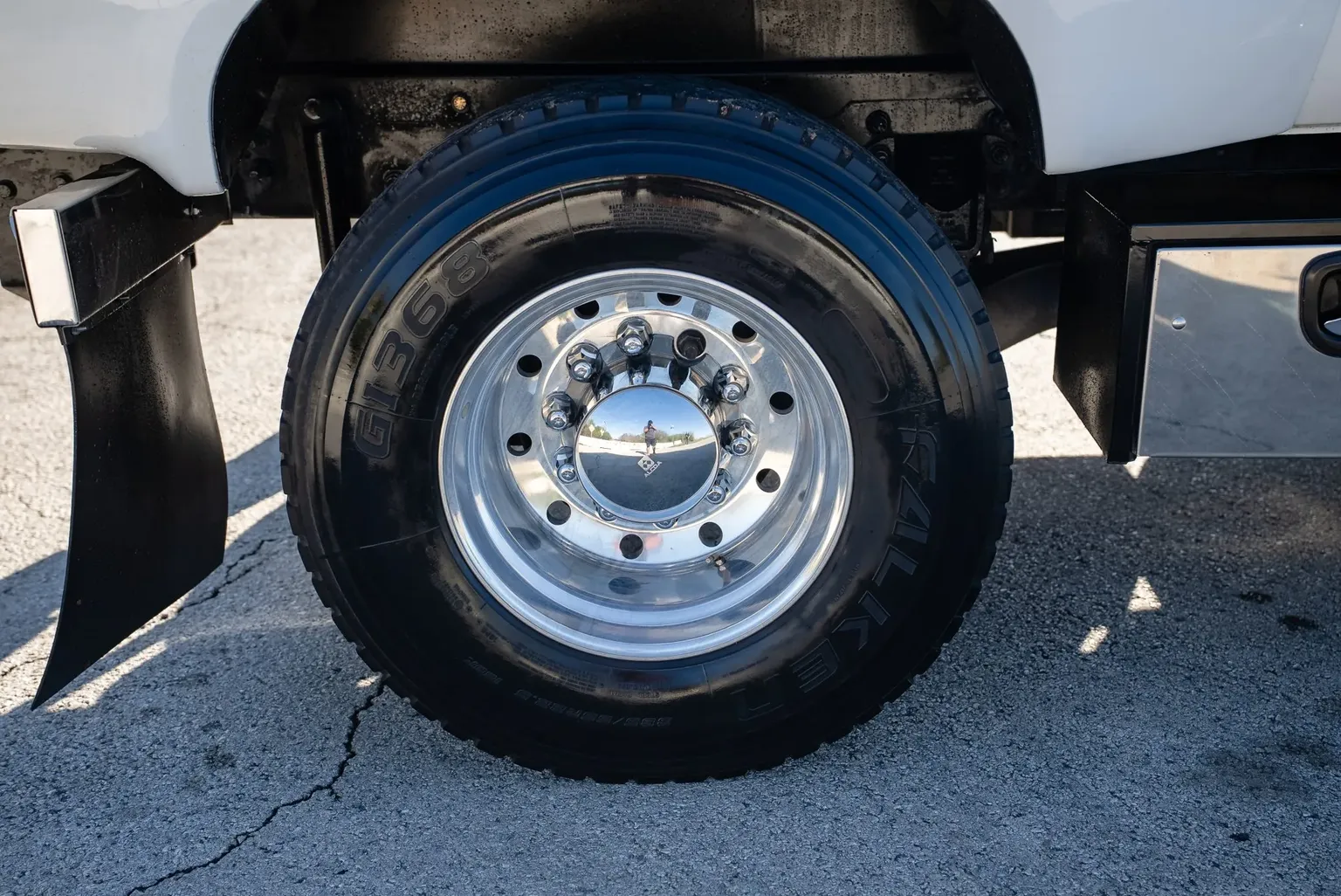 
								2017 Ford F-650 Super Duty Crew Cab full									