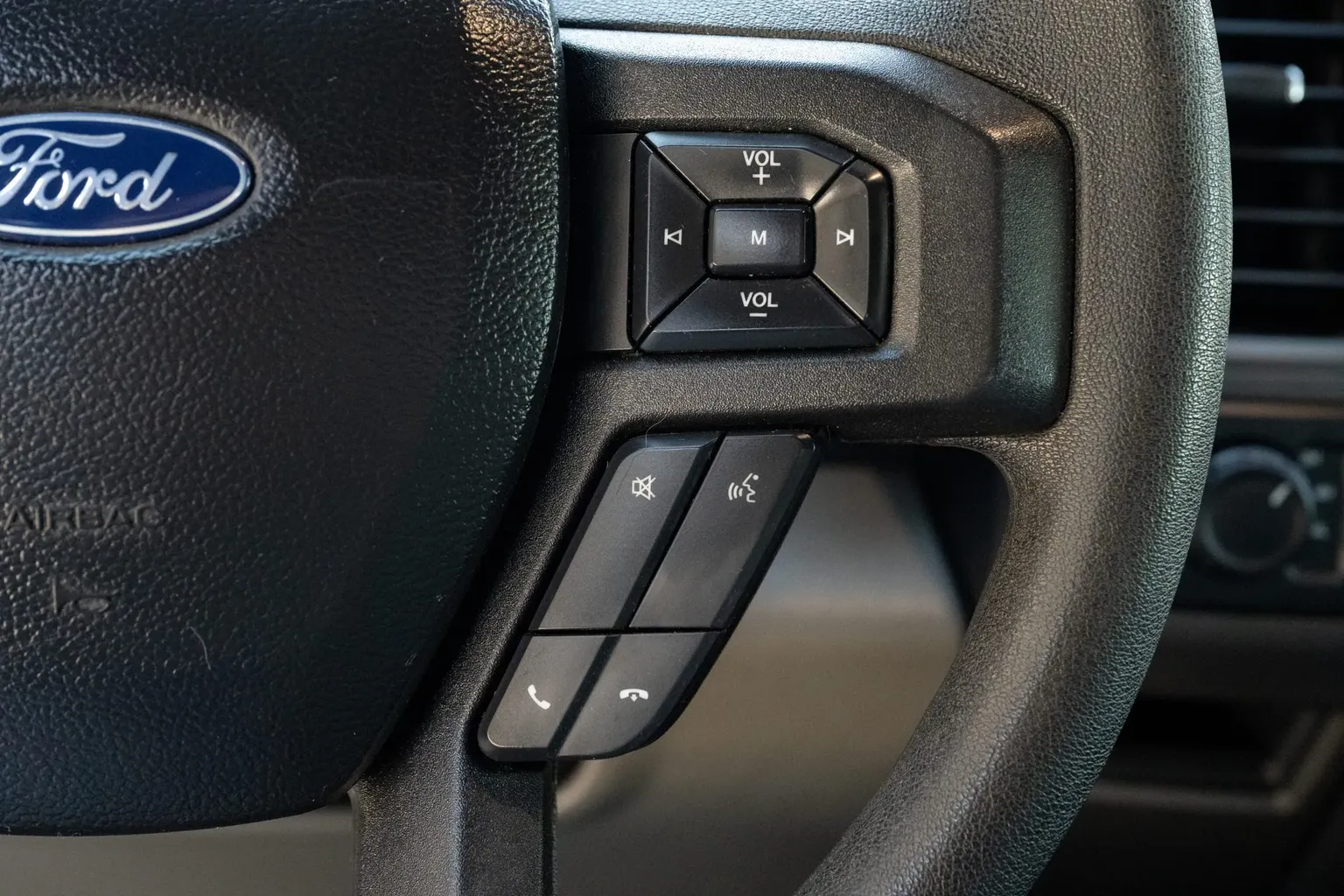 
								2020 Ford F-250 Super Duty full									