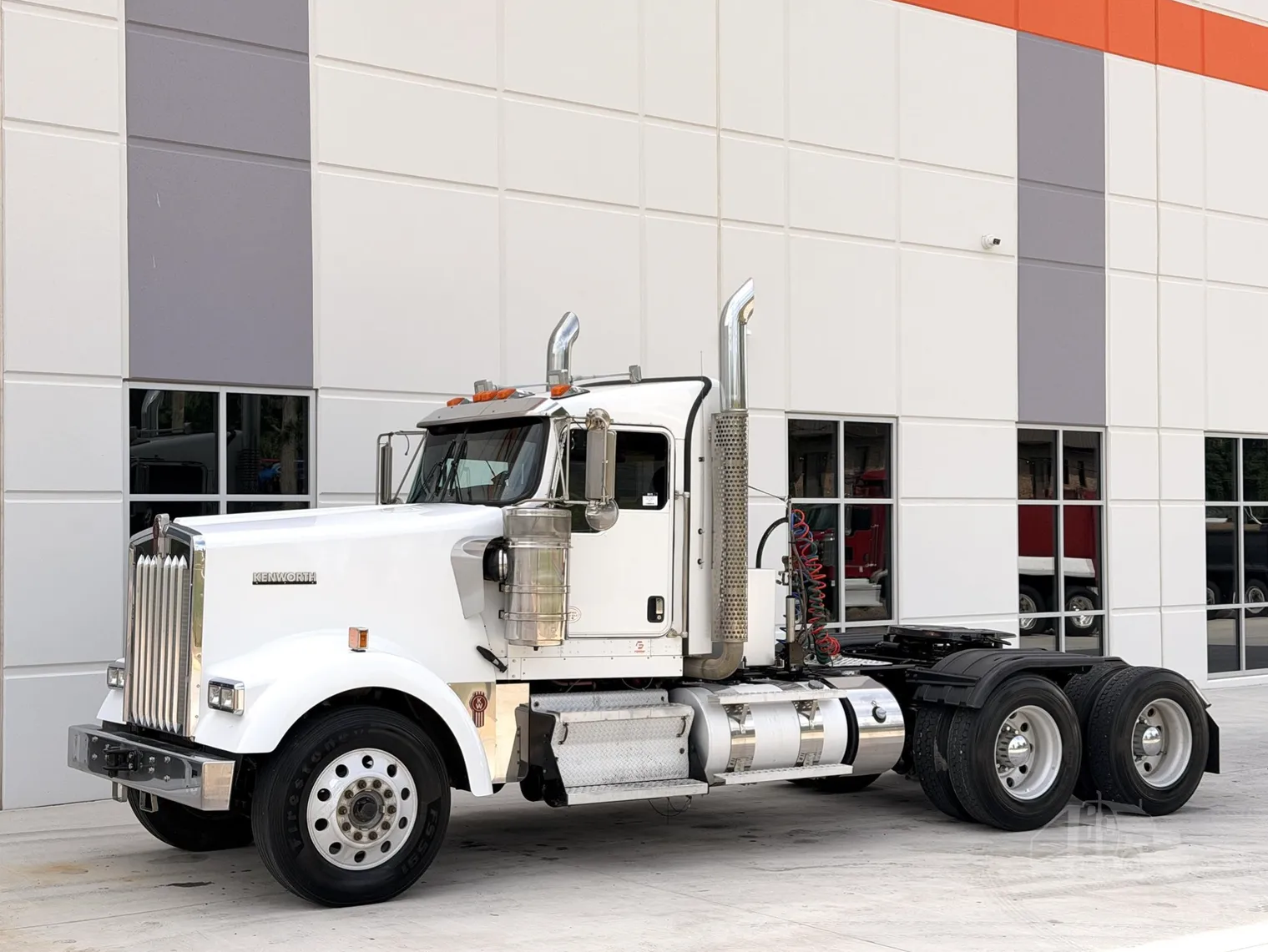 2019 KENWORTH W900