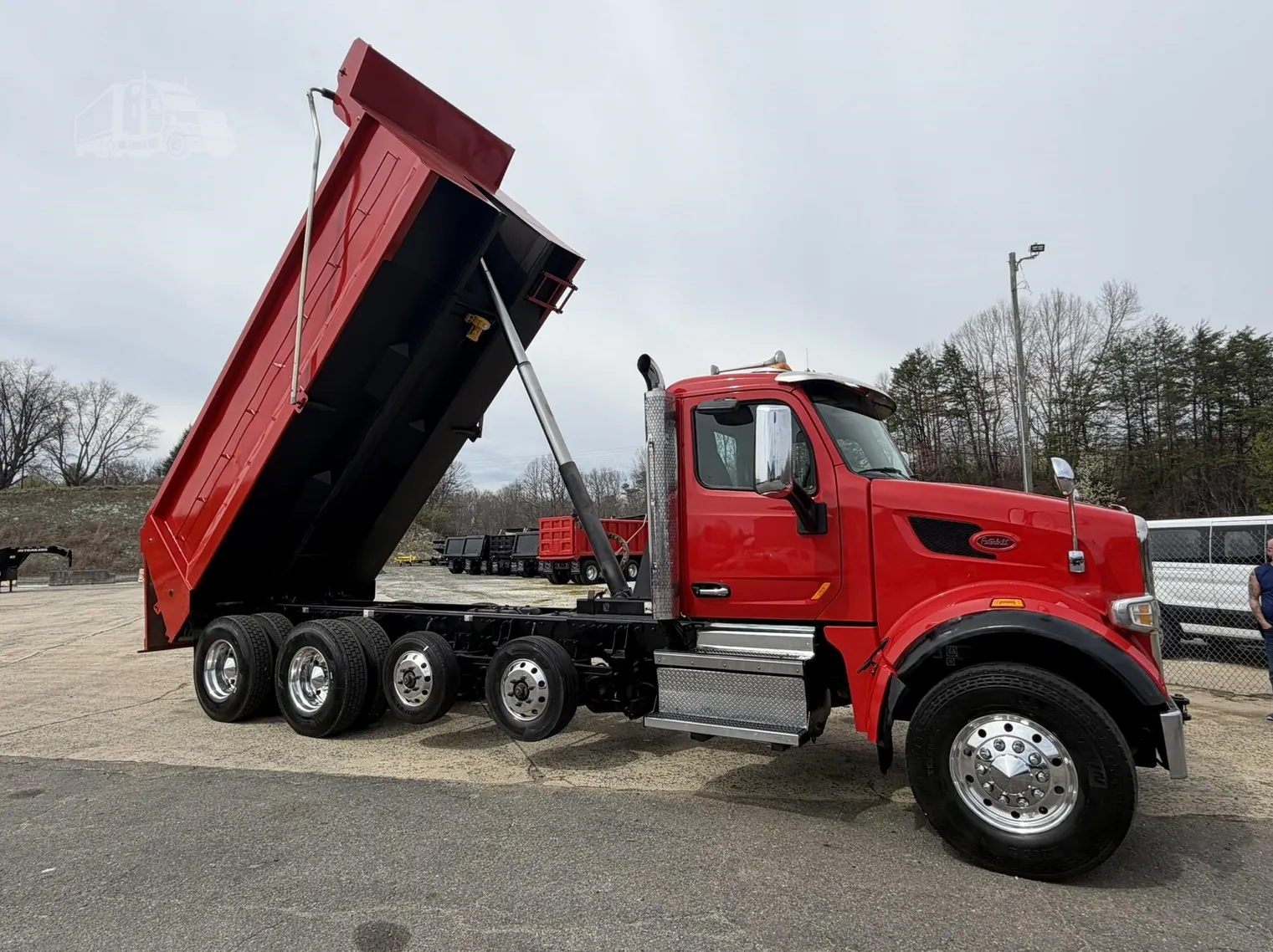 
								2022 PETERBILT 567 full									