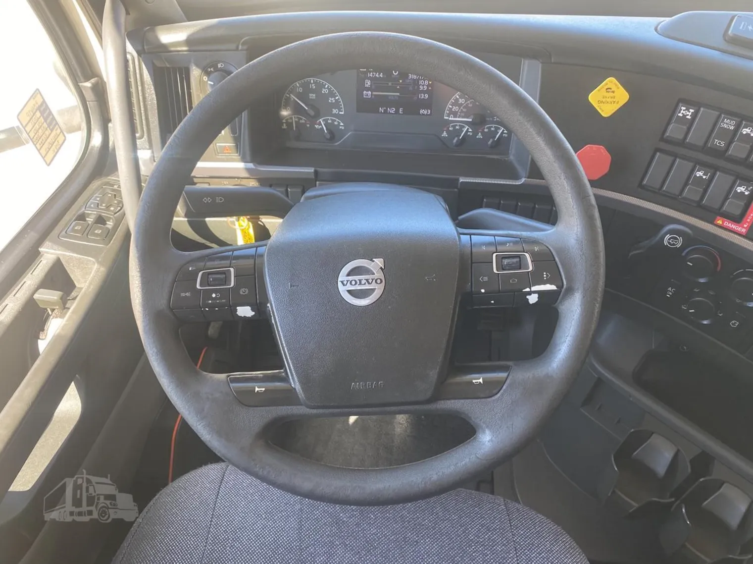 
								2021 VOLVO VNL64T300 full									
