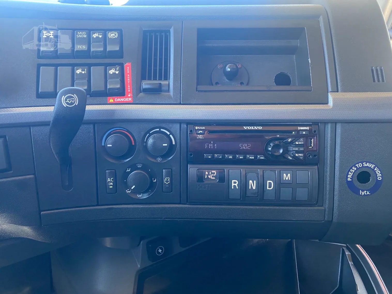 
								2021 VOLVO VNL64T300 full									