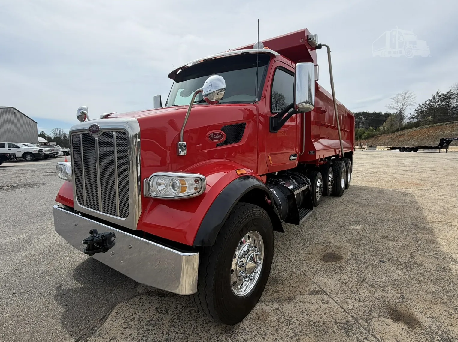 
								2022 PETERBILT 567 full									