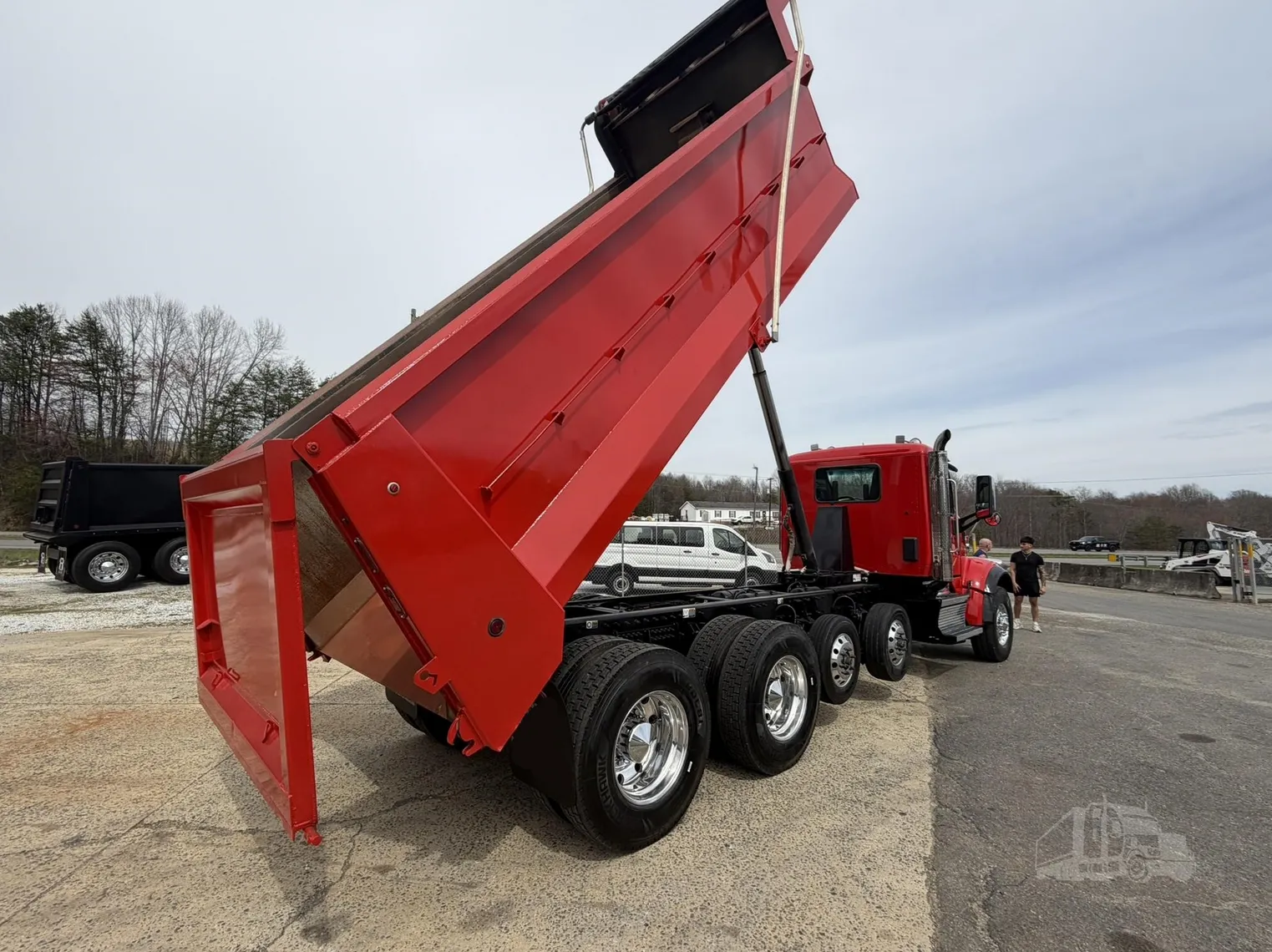 
								2022 PETERBILT 567 full									