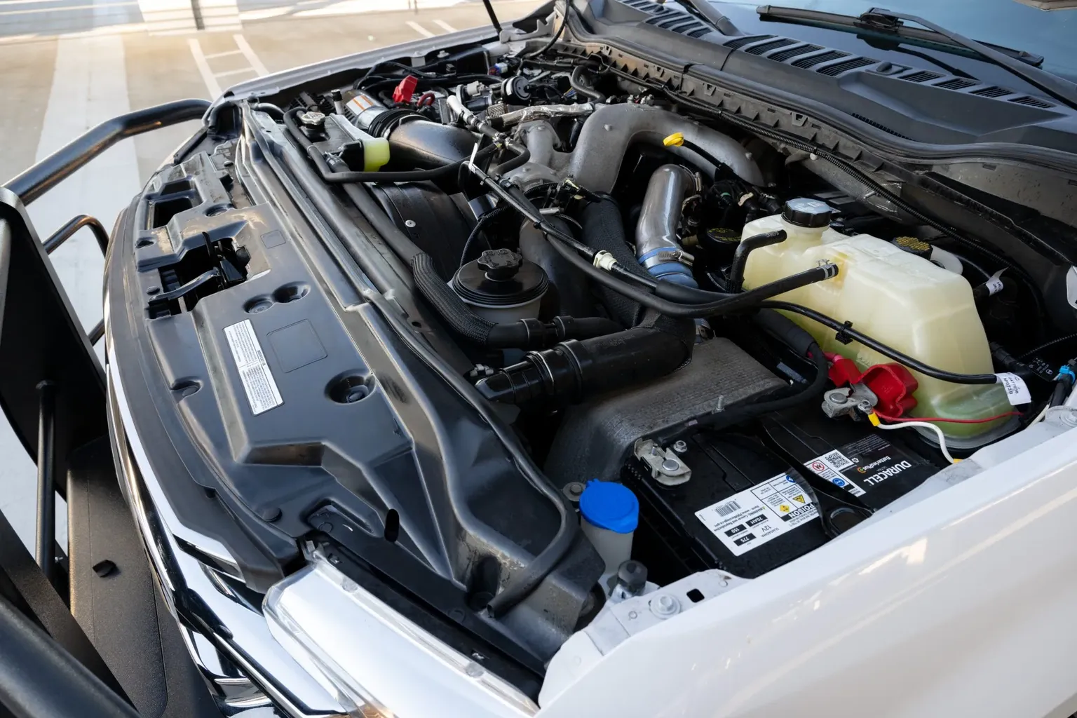 
								2020 Ford F-250 Super Duty full									
