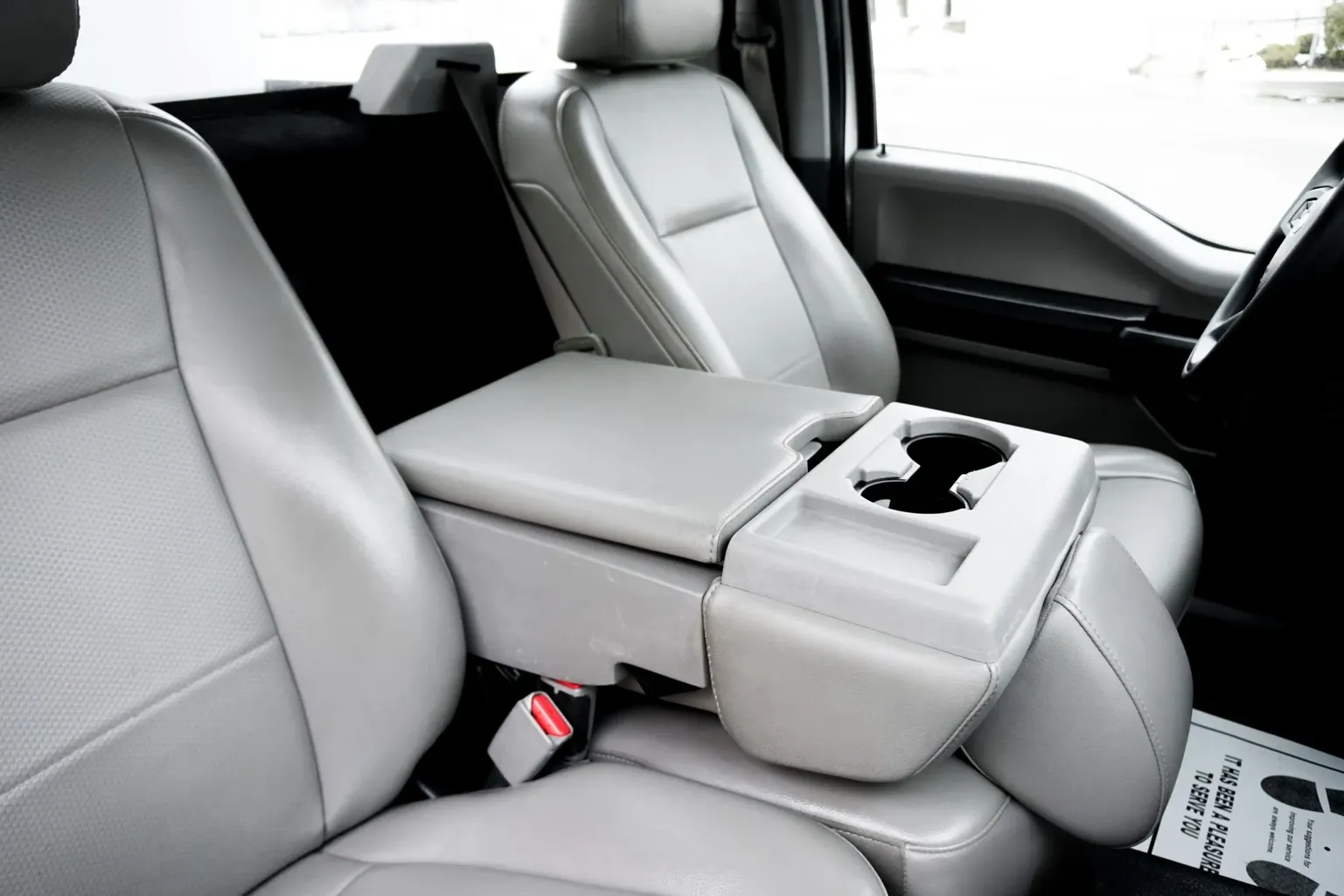 
								2017 Ford F-550 Super Duty XL full									