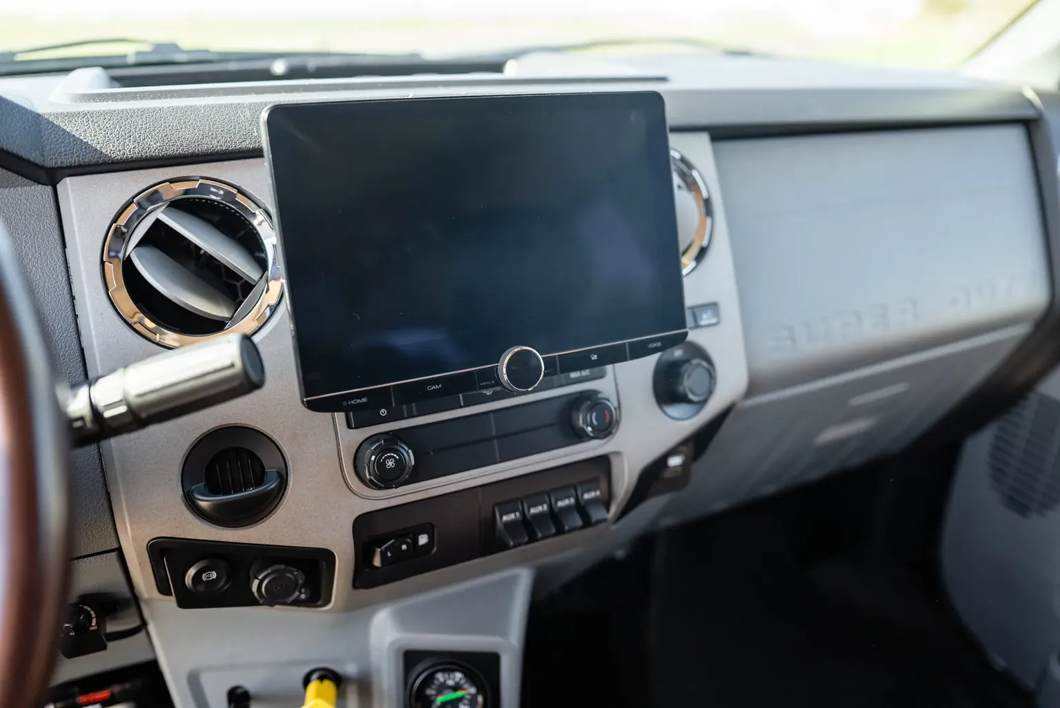 
								2017 Ford F-650 Super Duty Crew Cab full									