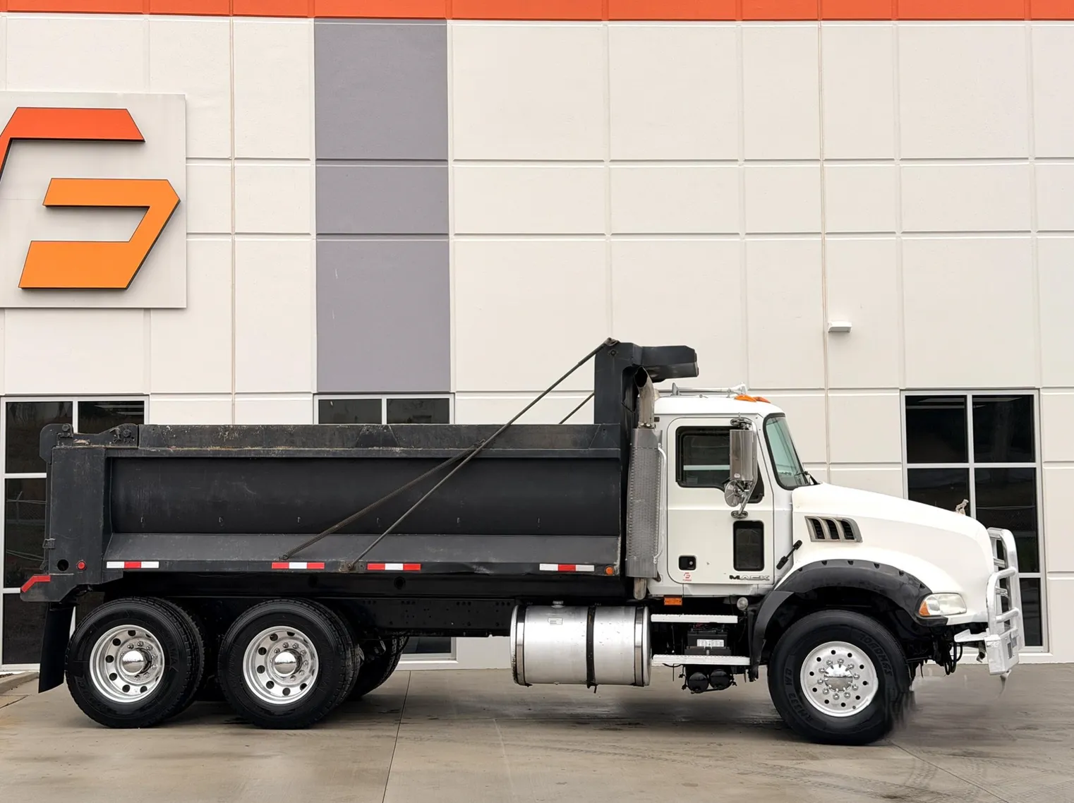 
								2006 MACK Granite CT713 full									