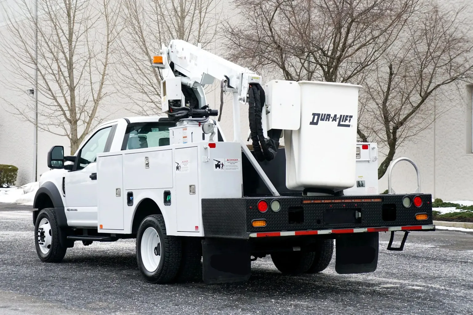 
								2017 Ford F-550 Super Duty XL full									