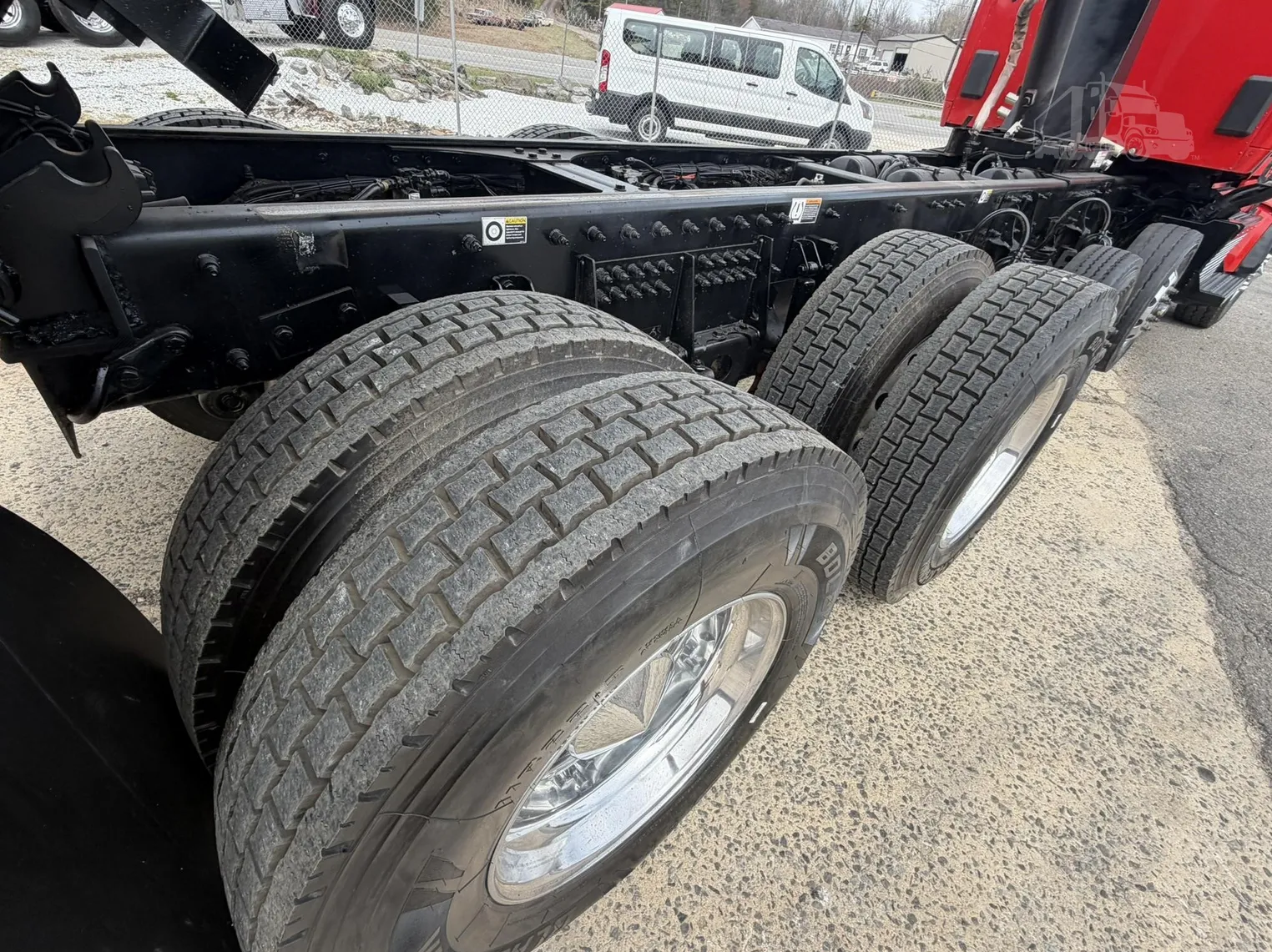 
								2022 PETERBILT 567 full									