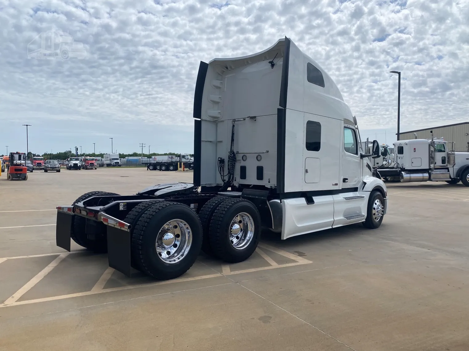 2022 PETERBILT 579