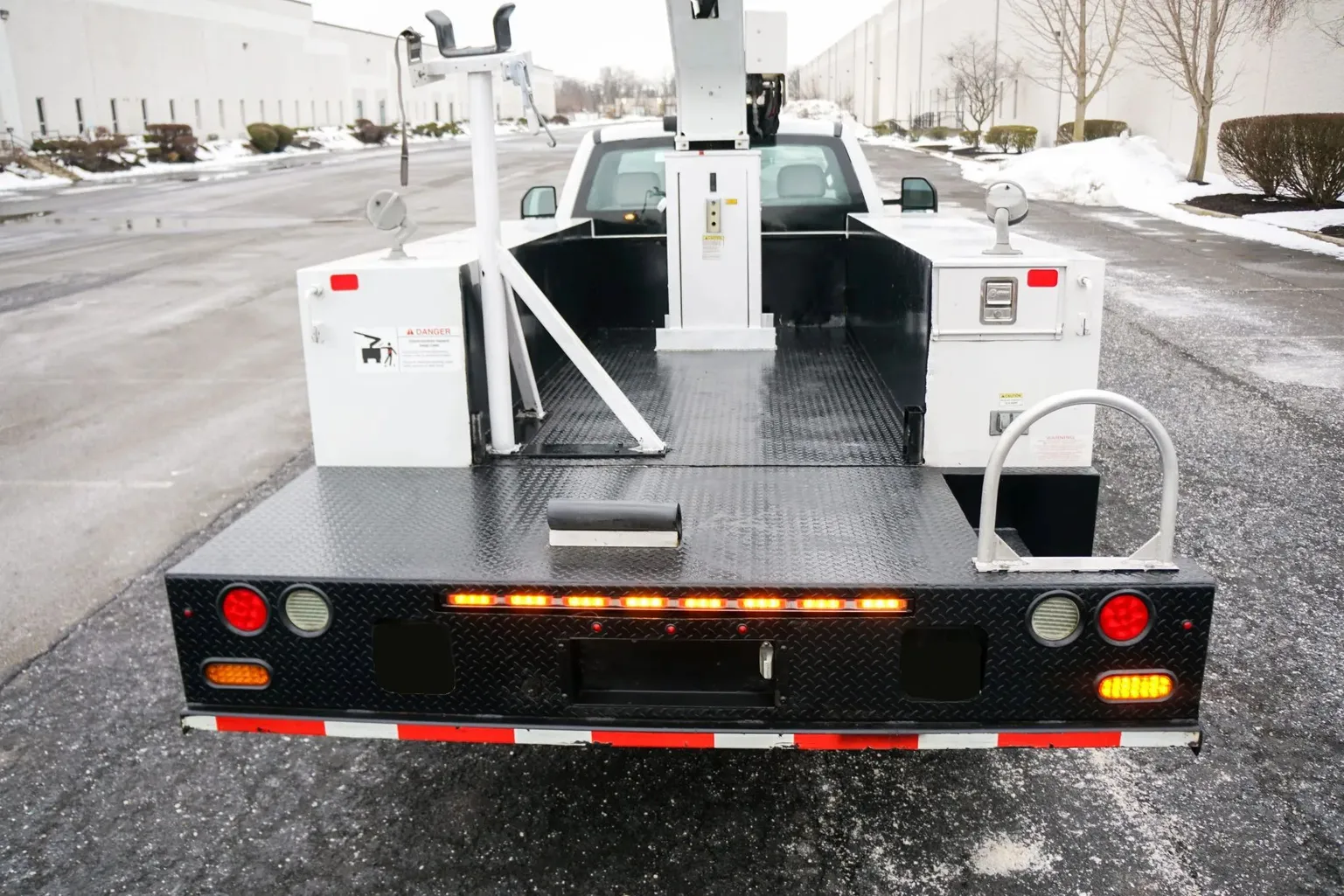 
								2017 Ford F-550 Super Duty XL full									