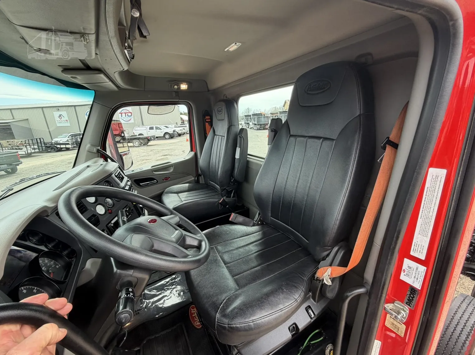 
								2022 PETERBILT 567 full									