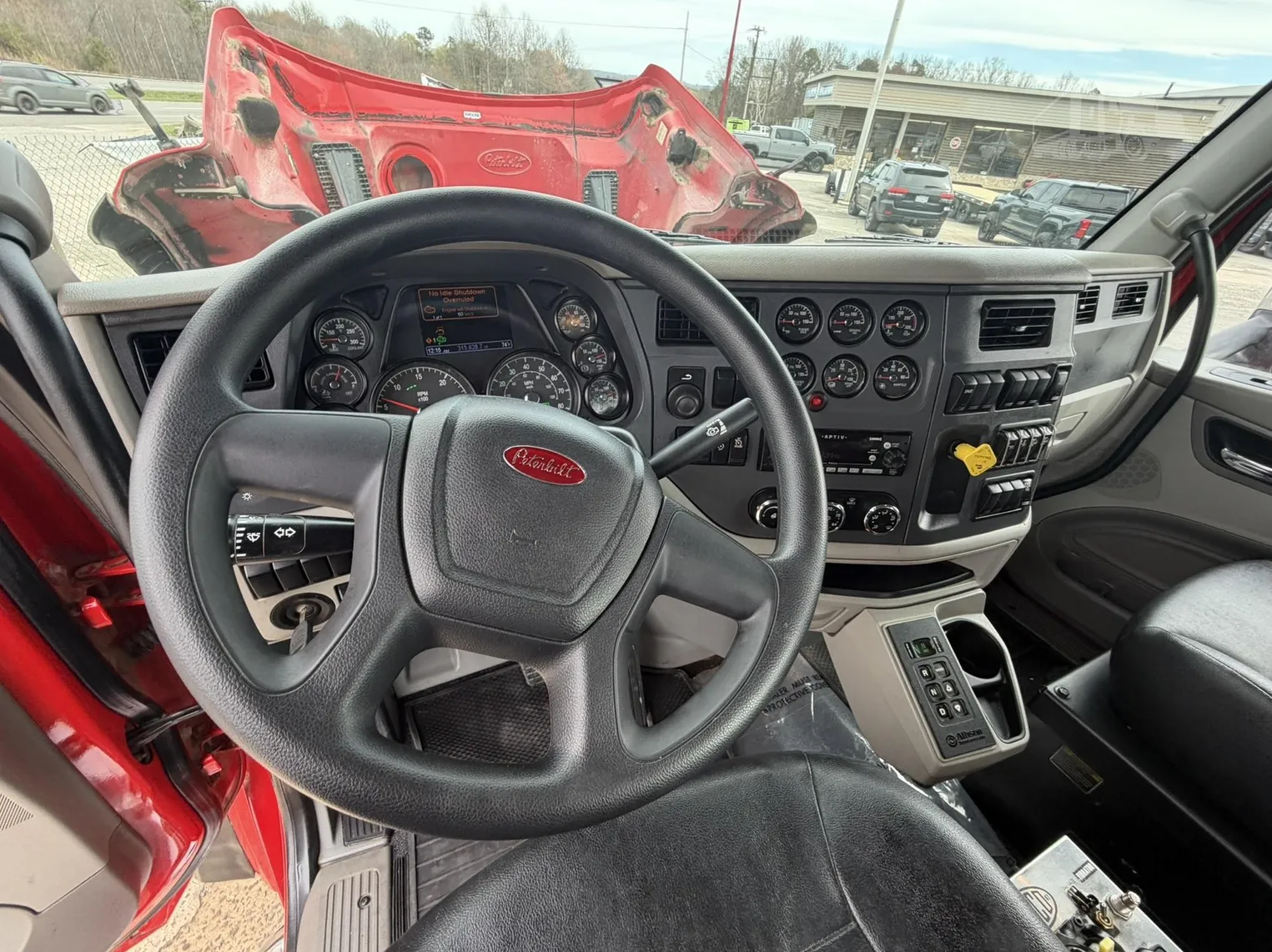 
								2022 PETERBILT 567 full									