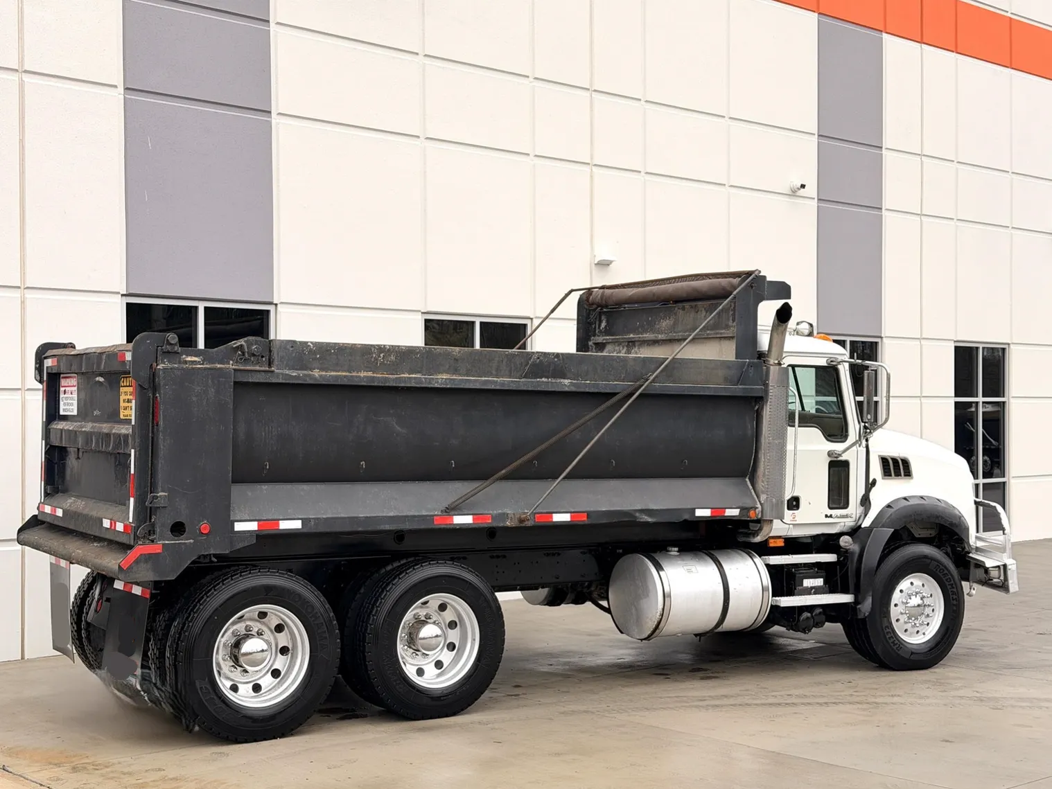 
								2006 MACK Granite CT713 full									