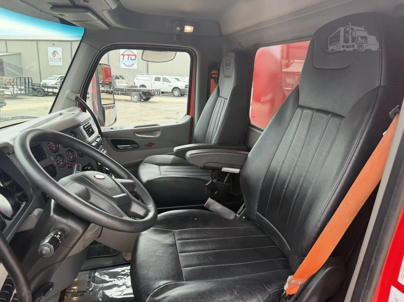 
								2022 PETERBILT 567 full									
