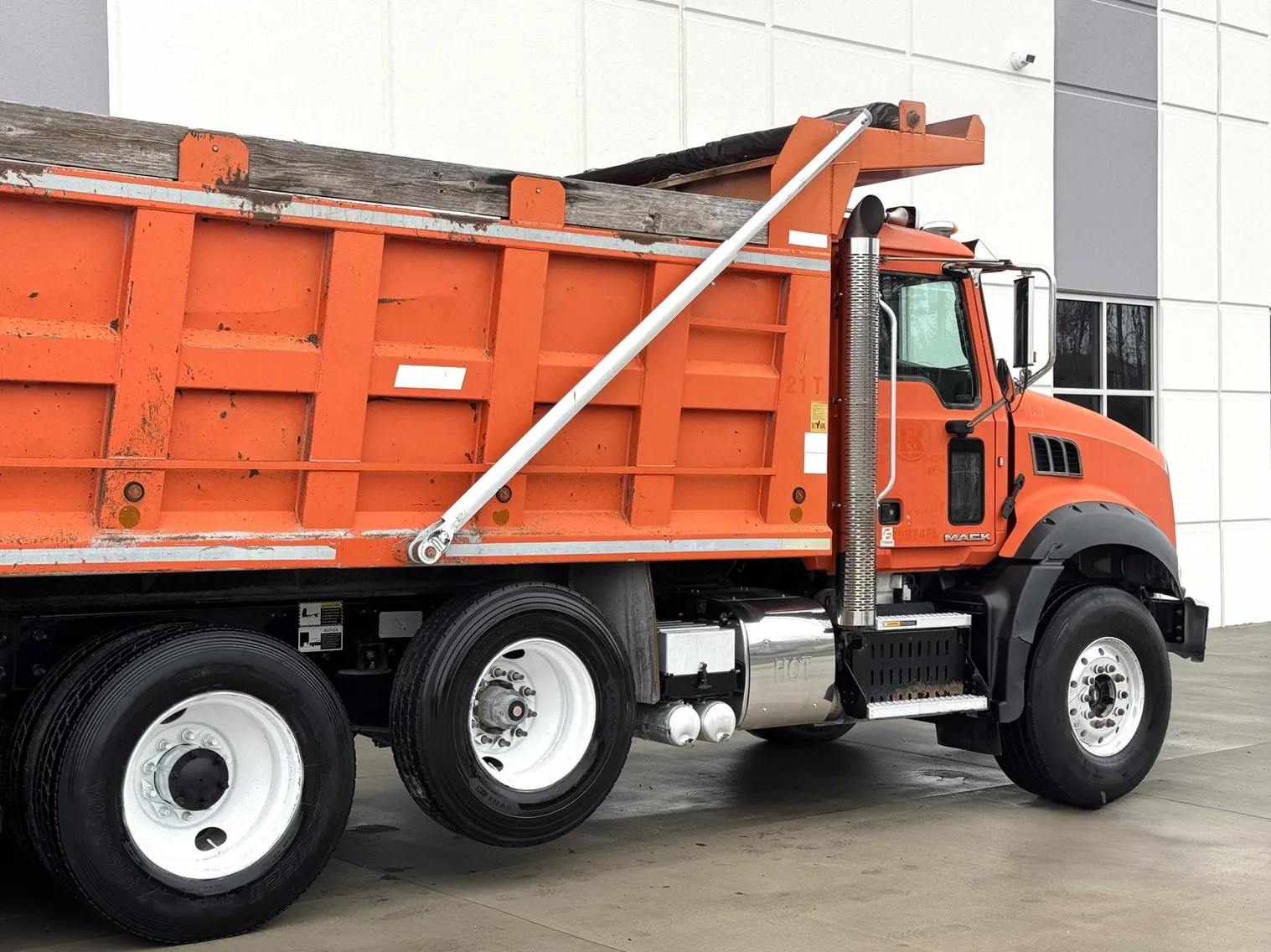 
								2016 MACK Granite GU813 full									