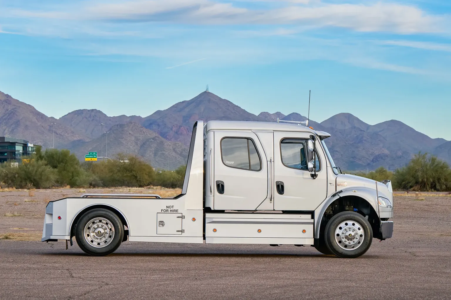 
								2020 Freightliner M2 106 full									