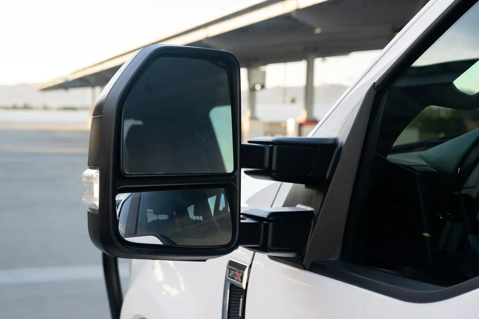 
								2020 Ford F-250 Super Duty full									