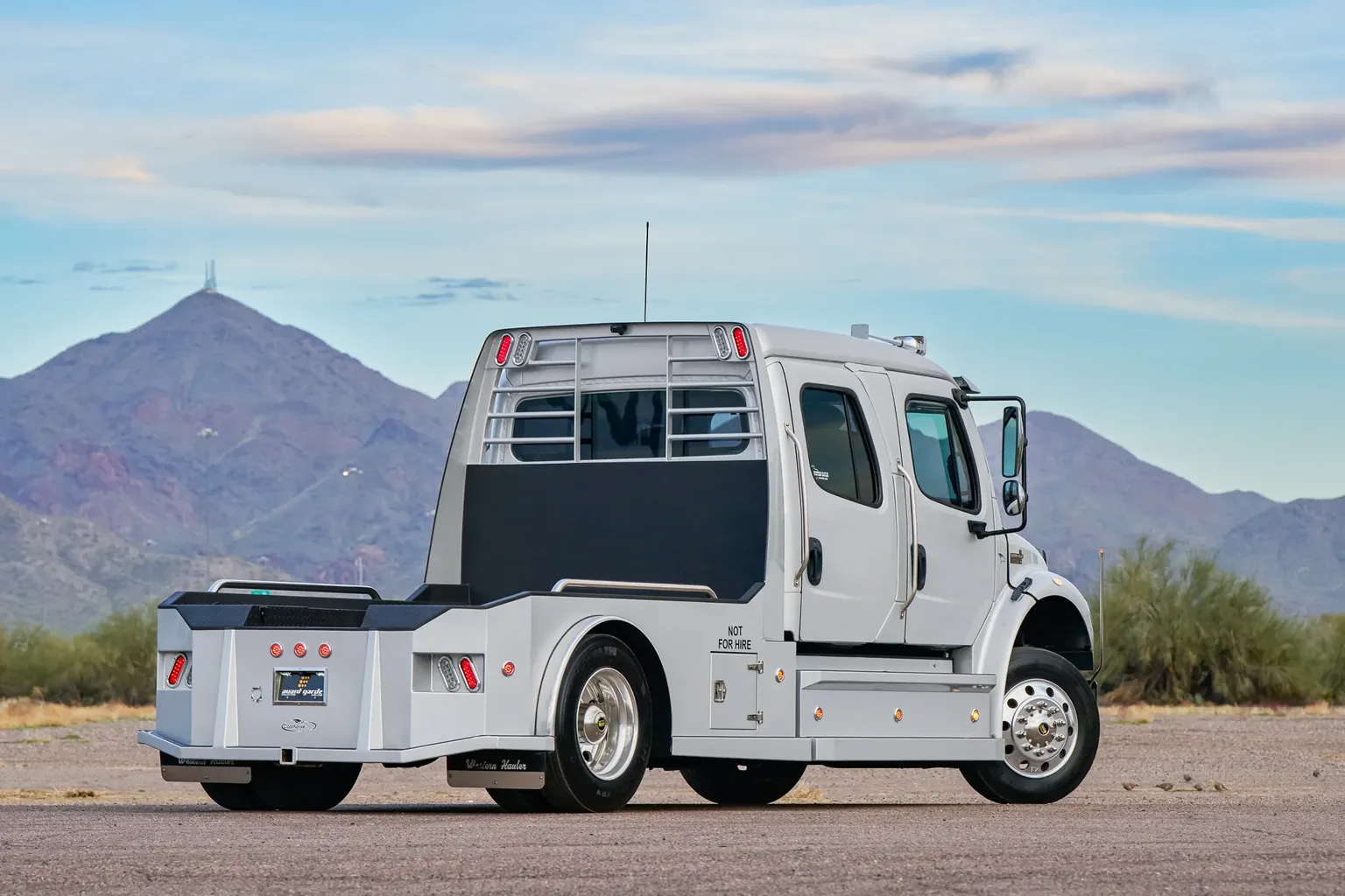 
								2020 Freightliner M2 106 full									