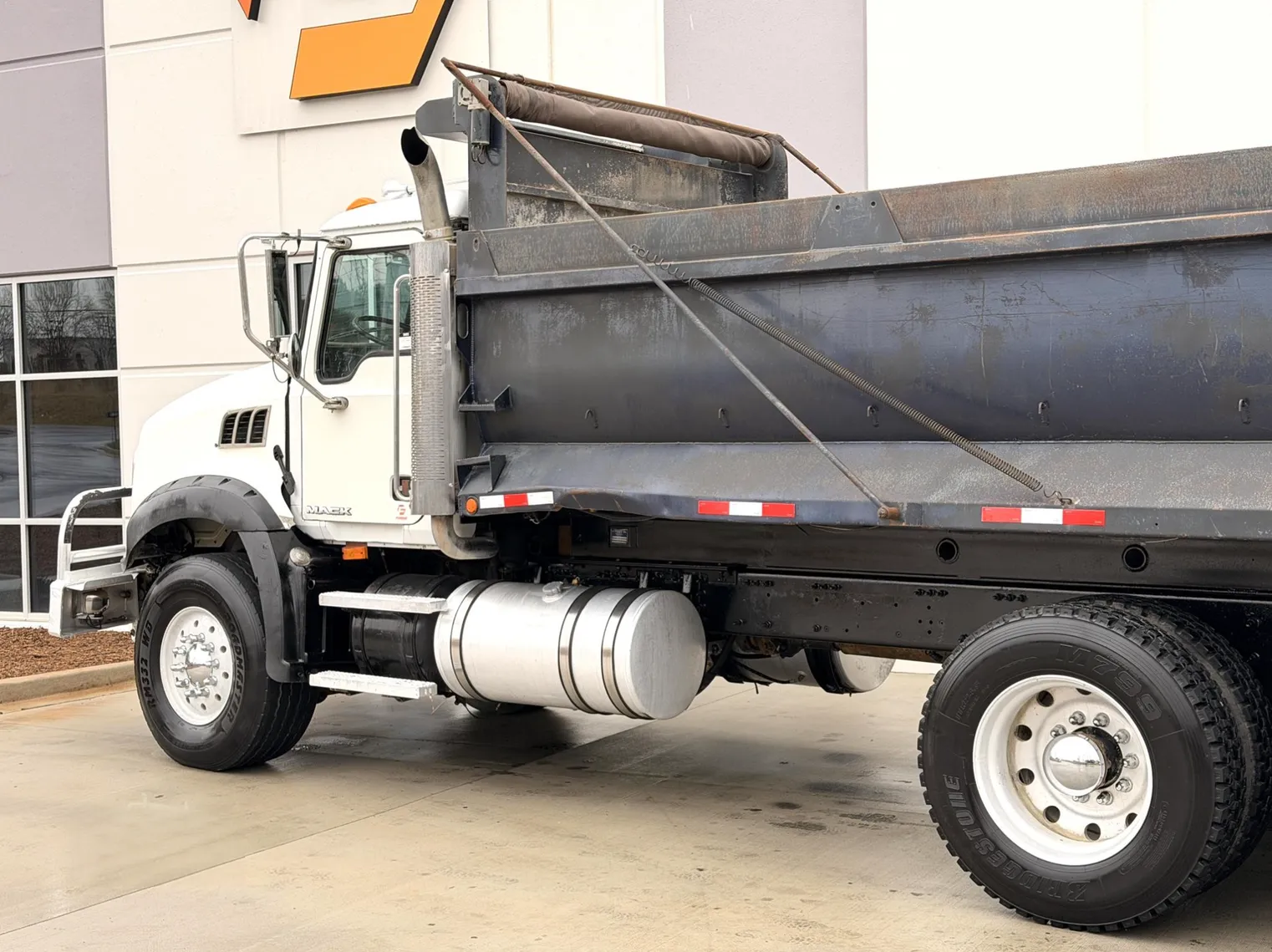 
								2006 MACK Granite CT713 full									